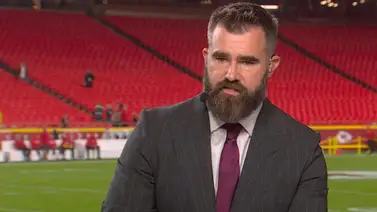 NFL: Jason Kelce se disculpó tras romper el teléfono de un aficionado que insultó a su hermano (+Video) NFL: Jason Kelce se disculpó tras romper el teléfono de un aficionado que insultó a su hermano (+Video)