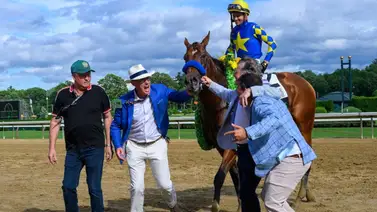 Ganador clásico que entrena Bob Baffert es retirado a la cría Ganador clásico que entrena Bob Baffert es retirado a la cría