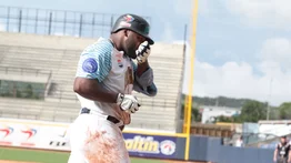 LVBP: Moisés Gómez iguala con Renato Núñez en el liderato de jonrones 
