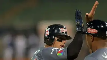 ¿200 Hits y un futuro brillante? Yonathan Mendoza rompe esquemas ¿200 Hits y un futuro brillante? Yonathan Mendoza rompe esquemas