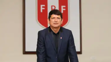 Presidente de la Federación Peruana de Fútbol es detenido por la fiscalía Presidente de la Federación Peruana de Fútbol es detenido por la fiscalía