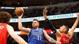 NBA: ¡Increíble! La viral flotadora de Luka Doncic ante Bulls (+video)