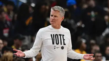 Steve Kerr arremete contra Donald Trump con comentarios sarcásticos (+Declaraciones) Steve Kerr arremete contra Donald Trump con comentarios sarcásticos (+Declaraciones)