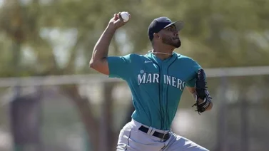 MLB: Lanzador venezolano Luis Curvelo cerca de acordar con Rangers de Texas