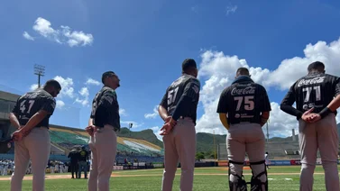 Choque de Gigantes: Leones del Caracas recorta distancia en su historial ante Santurce