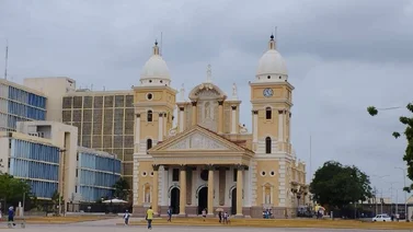plazoleta de la Basílica Santuario de Nuestra Señora del Rosario de Chiquinquirá