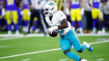Así fue la peculiar celebración de anotación de Tyreek Hill que le provocó una lesión en el cuello (+Video)