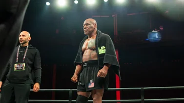 ¿Cuántos títulos ganó Mike Tyson y cuántos año fue campeón?