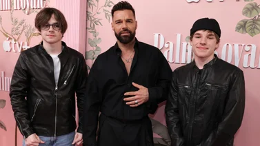 Ricky Martin y su hijo causan sensación en redes sociales
