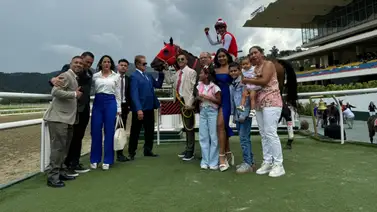 Tuco Salamanca responde como favorito en el Clásico Burlesco GII Tuco Salamanca responde como favorito en el Clásico Burlesco GII