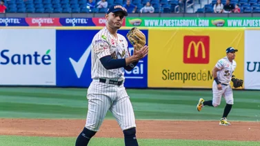 LVBP: Erick Leal se quita la "presión" tras su primera victoria con el Caracas (+video)