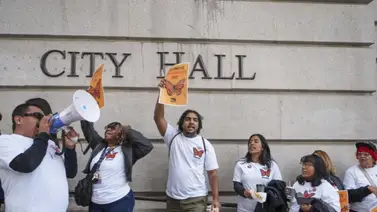 Los Ángeles aprueba medida para cuidar de los migrantes en la ciudad Los Ángeles aprueba medida para cuidar de los migrantes en la ciudad