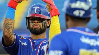 LVBP: Hedbert Pérez disfruta tener a su padre Robert como rival (+Video)