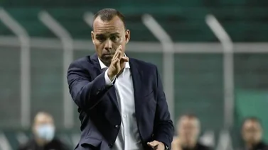 Dos venezolanos dirigidos por Rafael Dudamel fueron castigados quedarse 'mudos'
