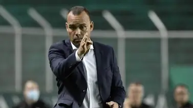 Dos venezolanos dirigidos por Rafael Dudamel fueron castigados quedarse 'mudos' Dos venezolanos dirigidos por Rafael Dudamel fueron castigados quedarse 'mudos'