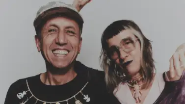 Aterciopelados presenta agradecida: Un homenaje a la vida, la música y sus seguidores Aterciopelados presenta agradecida: Un homenaje a la vida, la música y sus seguidores