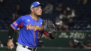 Dos venezolanos destacan en el equipo ideal de la Premier 12 2024