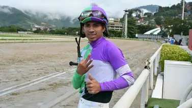 Parece inalcanzable Robert Capriles en el tercer meeting de jinetes en el hipódromo La Rinconada Parece inalcanzable Robert Capriles en el tercer meeting de jinetes en el hipódromo La Rinconada