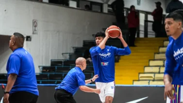 Clasificatorios AmeriCup: Gigante de 2.21 metros de altura pone autoridad con gran volcada ante Chile (+Video)