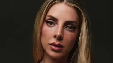 Corina Smith se confiesa en “Quitenme el cel” Corina Smith se confiesa en “Quitenme el cel”