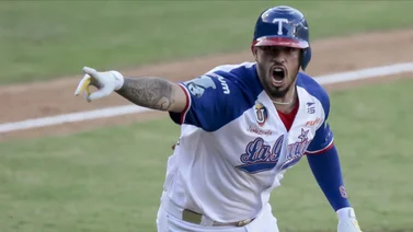 LVBP: Gabriel Arias es el máximo jonronero de Tiburones en noviembre (+video)