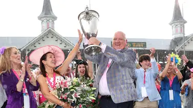 Entrenador de Thorpedo Anna gana prestigioso premio en Estados Unidos Entrenador de Thorpedo Anna gana prestigioso premio en Estados Unidos