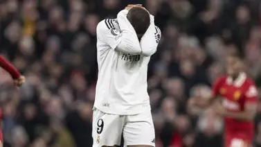 El autobús oficial del Real Madrid sufre accidente en medio de la carretera (+Video) El autobús oficial del Real Madrid sufre accidente en medio de la carretera (+Video)