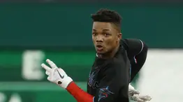 MLB: Bravos adquieren a un miembro de la familia Devers (+Info)