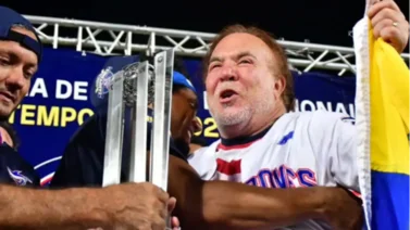 LVBP: Wilmer Ruperti se uniforma para apoyar a los Tiburones de La Guaira  (+Video)