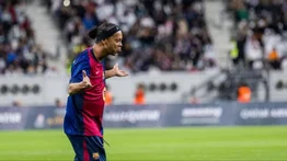 Ronaldinho no pierde su magia e impresiona con espectacular gol a sus 44 años (+Video)
