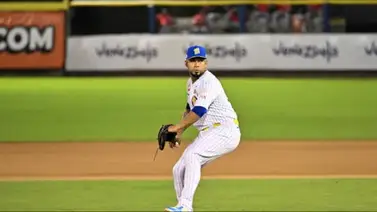 Junior Guerra se luce en la lomita ante Leones del Caracas Junior Guerra se luce en la lomita ante Leones del Caracas