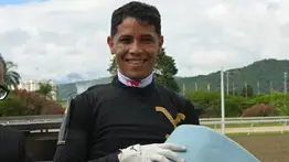 Jhonathan Aray saca ventaja en un meeting que se aproxima a su desenlace final en La Rinconada 