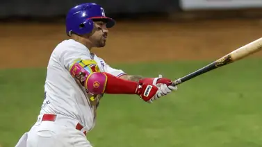 Juniel Querecuto deslumbra con su arranque con Tiburones de La Guaira Juniel Querecuto deslumbra con su arranque con Tiburones de La Guaira