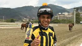 Omar Rivas afirma: "Esta yegua me gusta como opción para ganar en el 5y6"