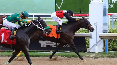 El sueño americano: Jinete venezolano Carlos Martínez sella su primera victoria en Gulfstream Park El sueño americano: Jinete venezolano Carlos Martínez sella su primera victoria en Gulfstream Park