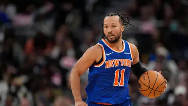 Alarma en NY: Jalen Brunson sale en muletas tras lesión en el tobillo derecho Alarma en NY: Jalen Brunson sale en muletas tras lesión en el tobillo derecho