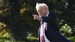 Trump amenaza con reducir salarios a controladores aéreos durante el cierre del Gobierno