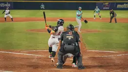 Andrés Chaparro estremece la LVBP con increíble comienzo con Águilas del Zulia
