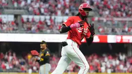 MLB: Elly De La Cruz jugó lesionado con Cincinnati en 2025