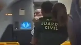 Luchadora de MMA desata una trifulca con dos policías al ser detenida en España