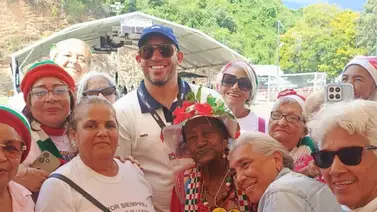 Abuelos y abuelas celebran la Navidad junto a influencers en Caracas Abuelos y abuelas celebran la Navidad junto a influencers en Caracas
