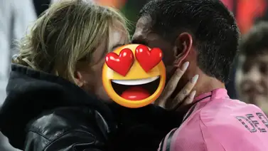 Tini Stoessel y Rodrigo De Paul sin reparos en la cancha con efusivo beso Tini Stoessel y Rodrigo De Paul sin reparos en la cancha con efusivo beso