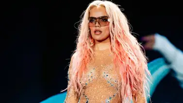 Karol G sorprende en su concierto de Medellín al compartir escenario con reconocido artista (+Imágenes) Karol G sorprende en su concierto de Medellín al compartir escenario con reconocido artista (+Imágenes)