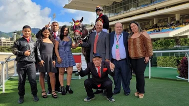 Queen Tita pelea hasta el final para quedarse con el trofeo Luis Armando Guerrero 