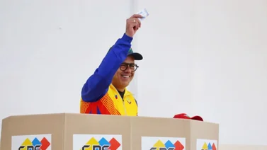 Presidente de la Asamblea Nacional ya ejerció su derecho al voto en el referémdum (+Fotos)