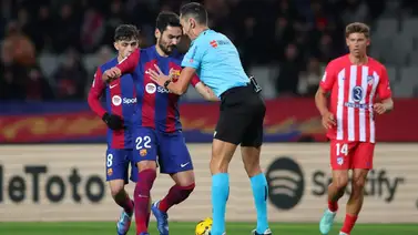 Barcelona nuevamente involucrado en un escandalo arbitral en la Liga Española Barcelona nuevamente involucrado en un escandalo arbitral en la Liga Española