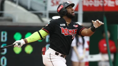 KBO: El dominicano Mel Rojas Jr. regresa al beisbol de Corea del Sur
