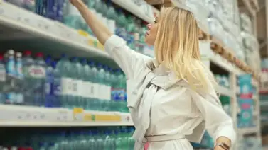 Mujer entra a una tienda para comprar soda y un suceso inesperado le cambia la vida (+Detalles) Mujer entra a una tienda para comprar soda y un suceso inesperado le cambia la vida (+Detalles)