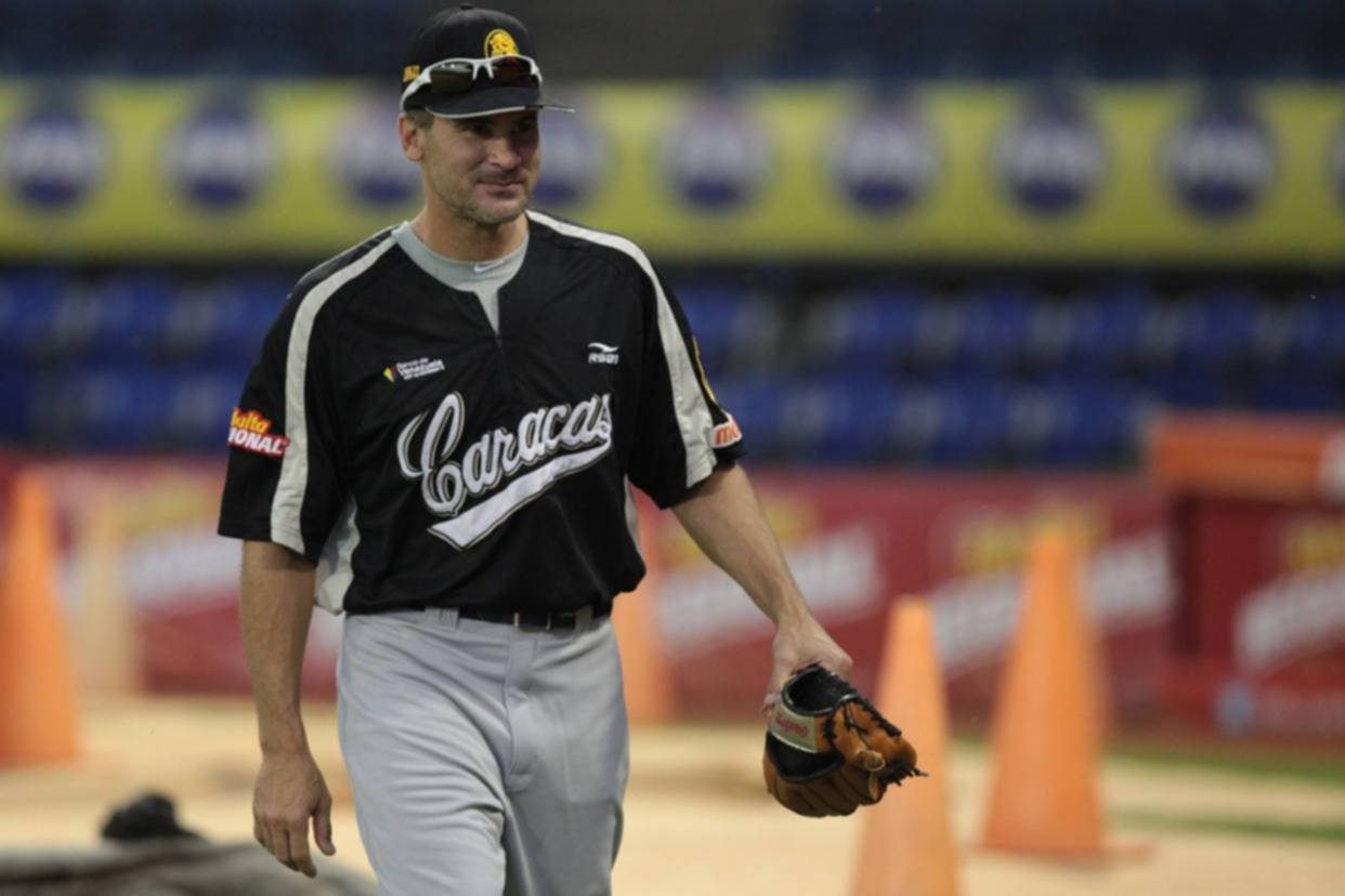 LVBP: Omar Vizquel volverá a vestir el uniforme de los Leones del Caracas (+Detalles)