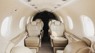 ¿Deseas viajar en avión privado durante navidad? KinectAir pretende revolucionar el mercado con estas opciones